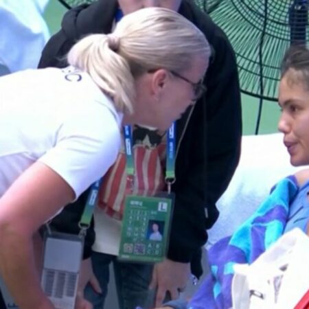 Эмма Радукану досрочно завершила выступление на Wuhan Open